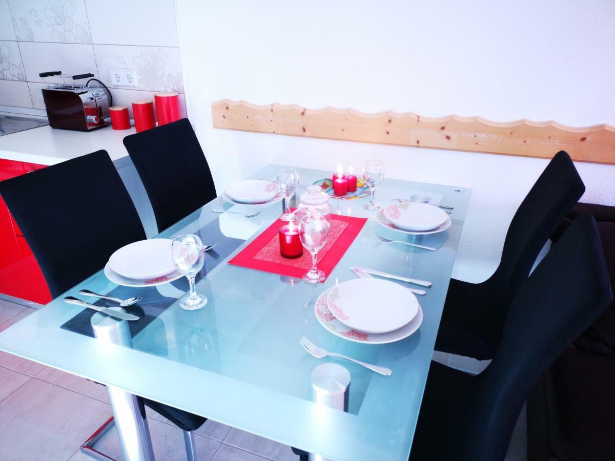 Apartman "Sabine Red" With Heated Pool Omišalj Exterior foto